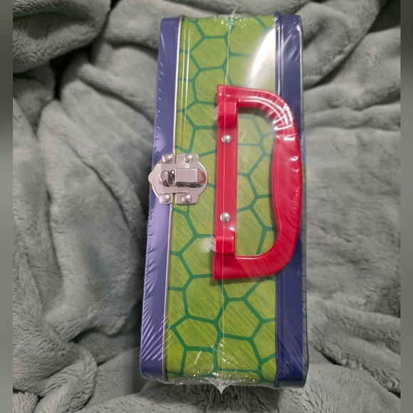 Marvel Spidey Puzzle Tin with Red and Blue Heroes - Picture 5 of 12